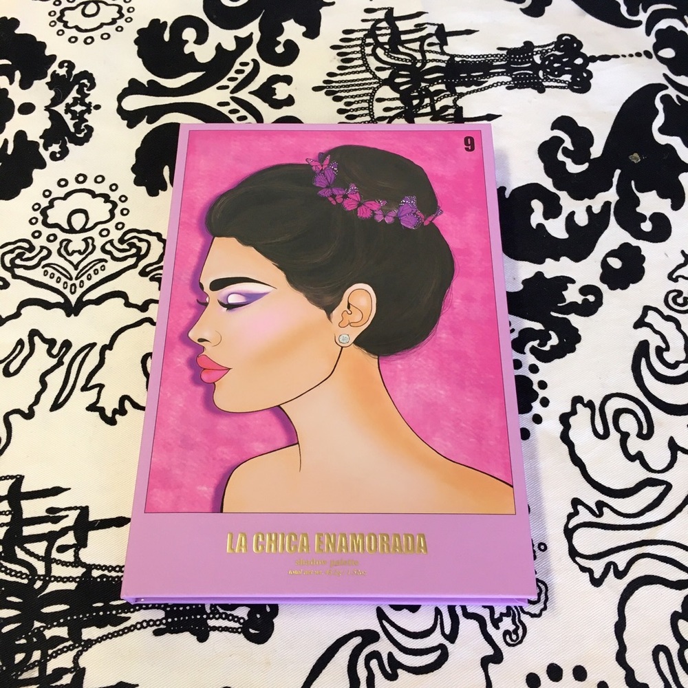 Kara beauty la chica enamorada eyeshadow palette